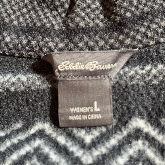 Eddie Bauer three-quarter zip sweatshirt - Picture 6 of 9